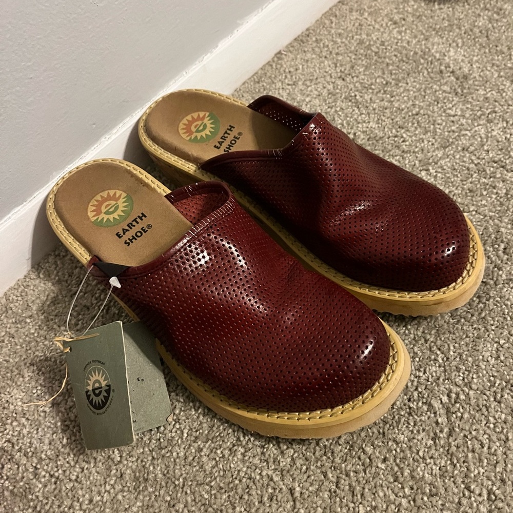 Maroon earth Olga Mules size 8